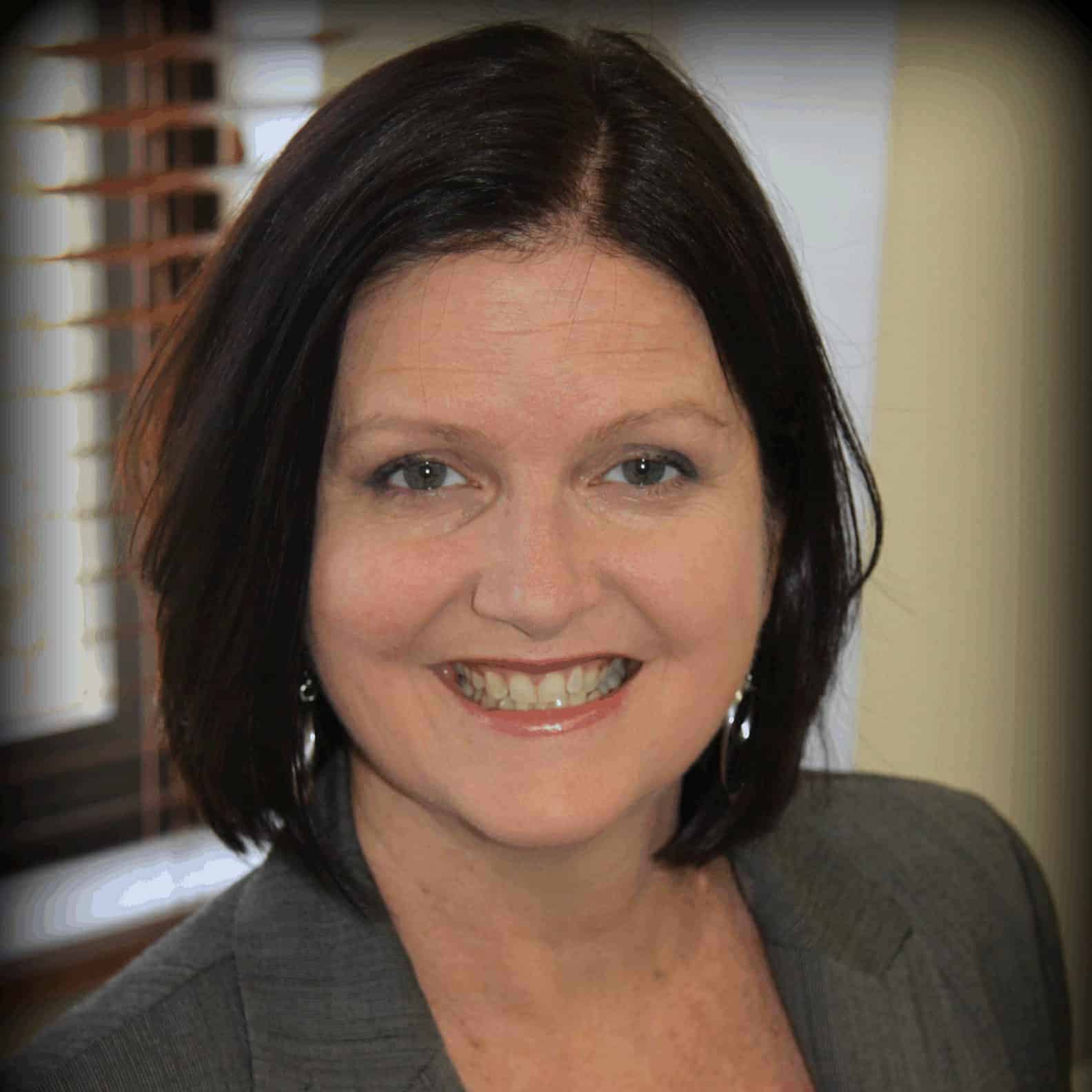 Dr Cassandra Goldie